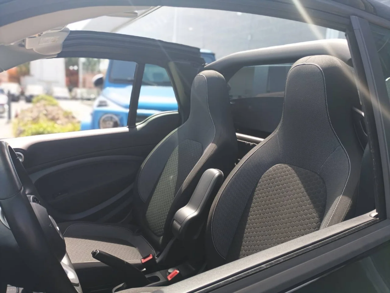 Smart Fortwo EQ Cabrio 4