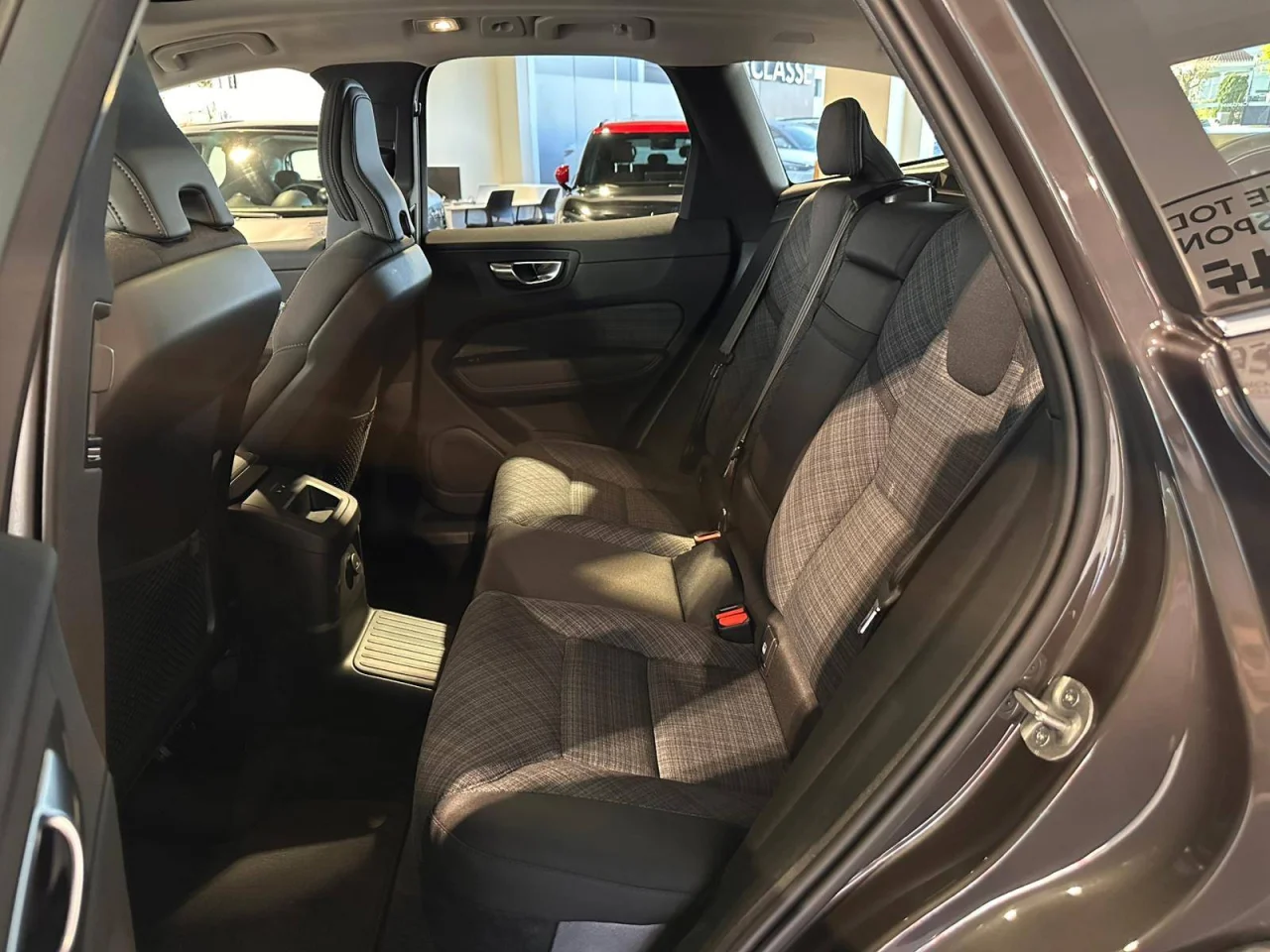 Volvo XC60 T6 Core PHEV 3