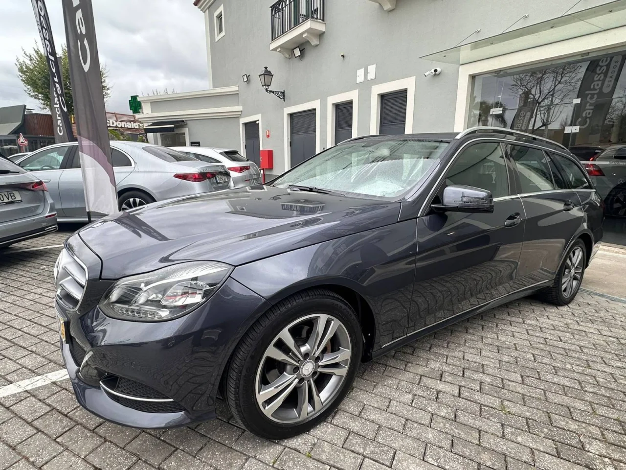 Mercedes-Benz E 220 BlueTEC Avantgarde Auto