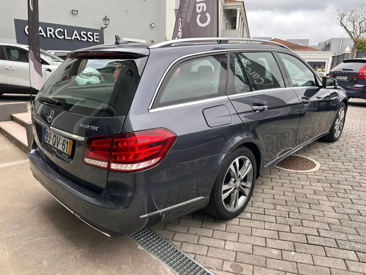 Mercedes-Benz E 220 BlueTEC Avantgarde Auto 11