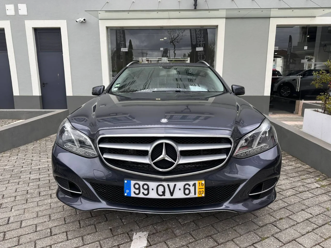 Mercedes-Benz E 220 BlueTEC Avantgarde Auto 12