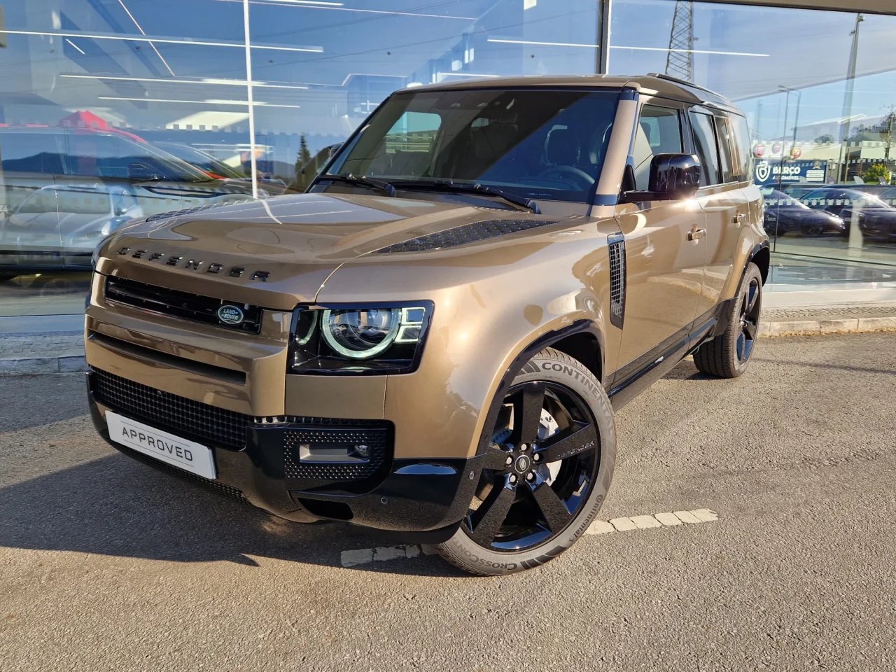 Land Rover Defender 2.0 P300e 110 AWD X-Dynamic SE 0