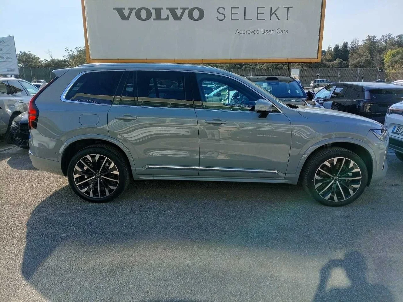 "Volvo XC90 T8 Plus Bright PHEV 16