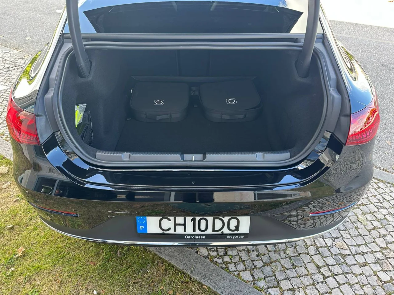Mercedes Classe EQE 300 Eletric Art Limousine 7