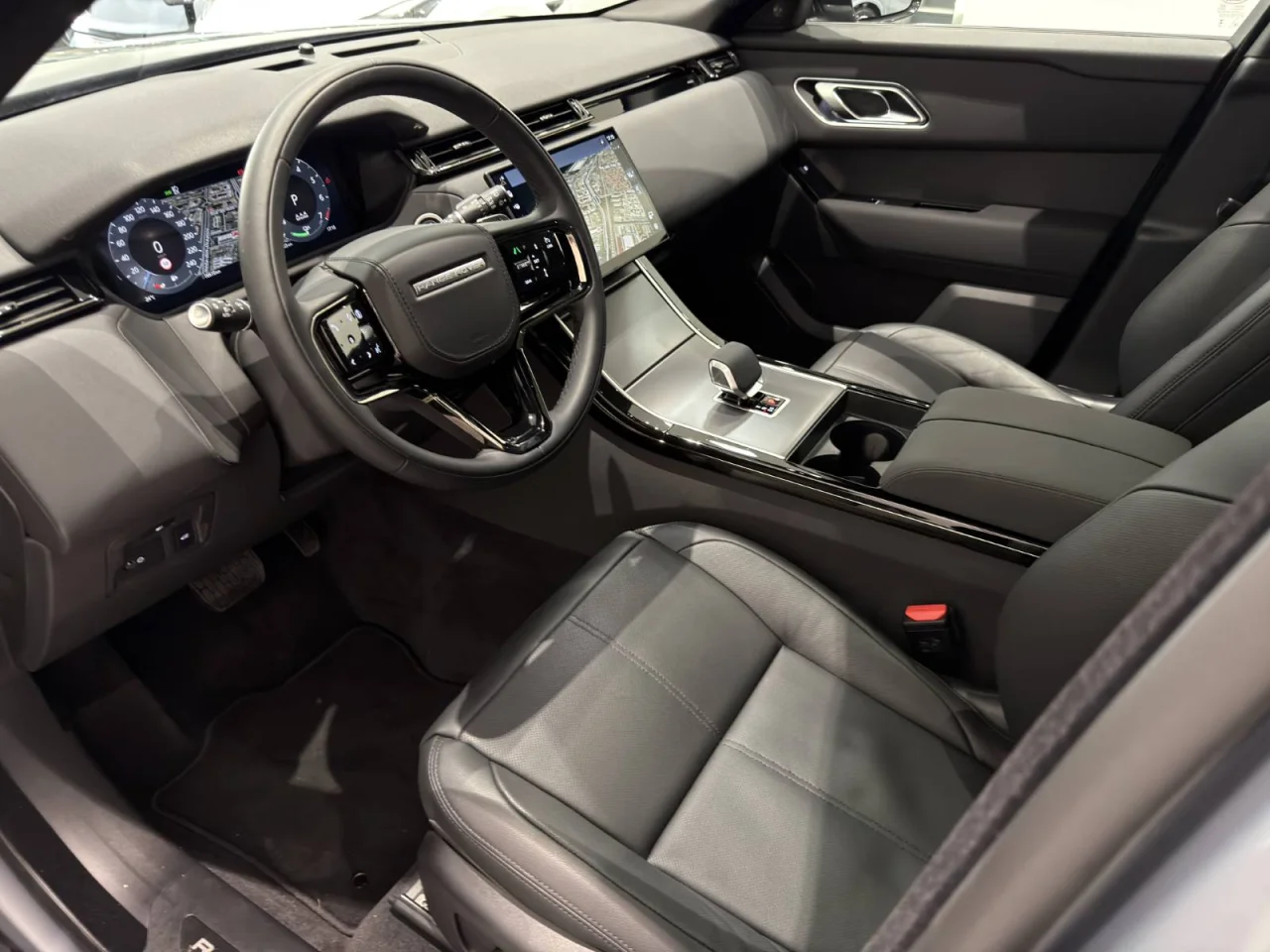 Land Rover Range Rover Velar 2.0 P400e AWD S 1