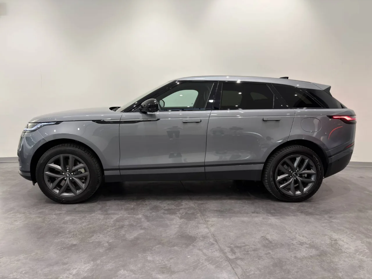 Land Rover Range Rover Velar 2.0 P400e AWD S 14