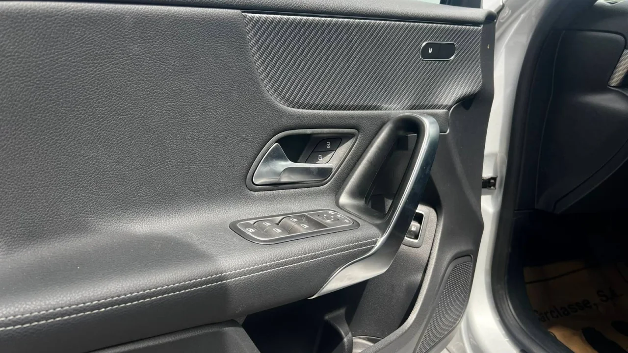 Mercedes Classe A 250e AMG Premium 6
