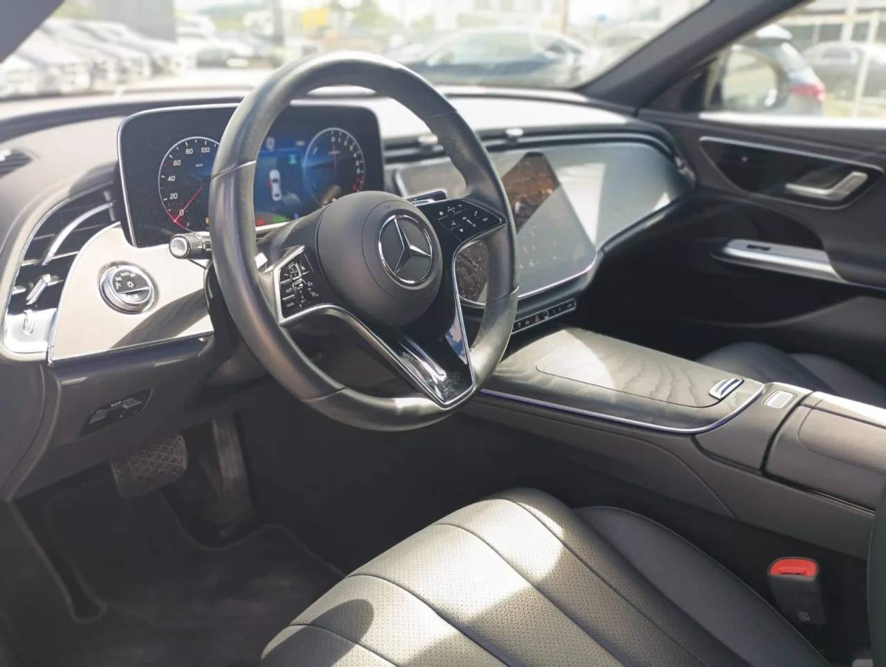 Mercedes Classe E 300e Avantgarde Advanced Limousine 1
