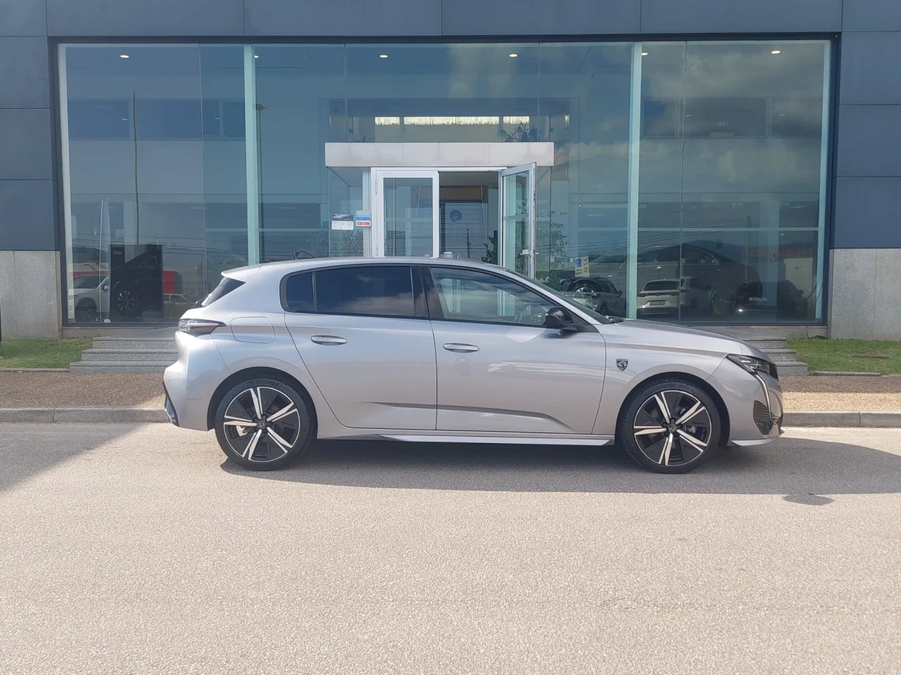 Peugeot 308 1.5 BlueHDi GT Line EAT8 11