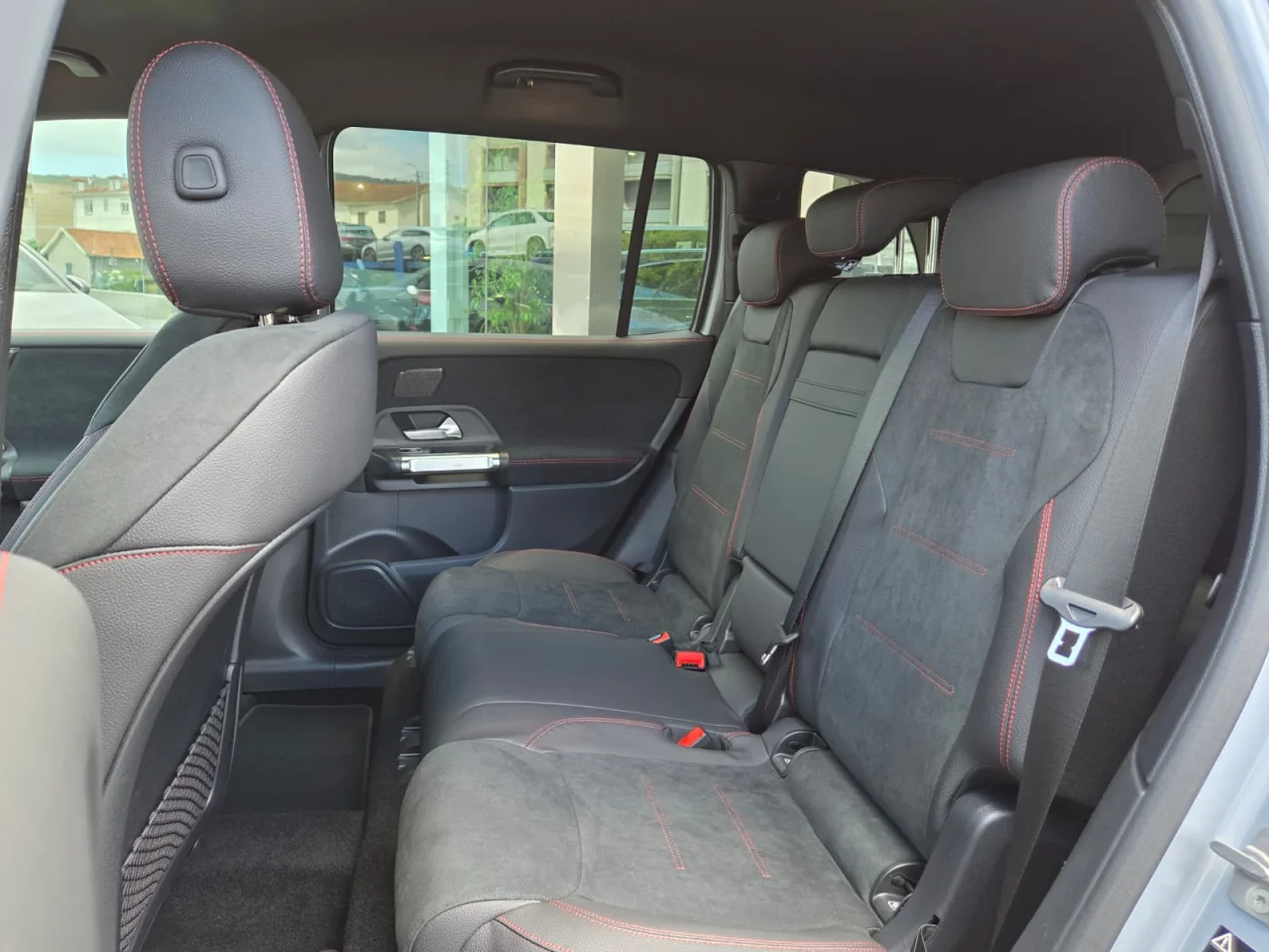 Mercedes Classe GLB 180d AMG Premium 7 Lugares 5