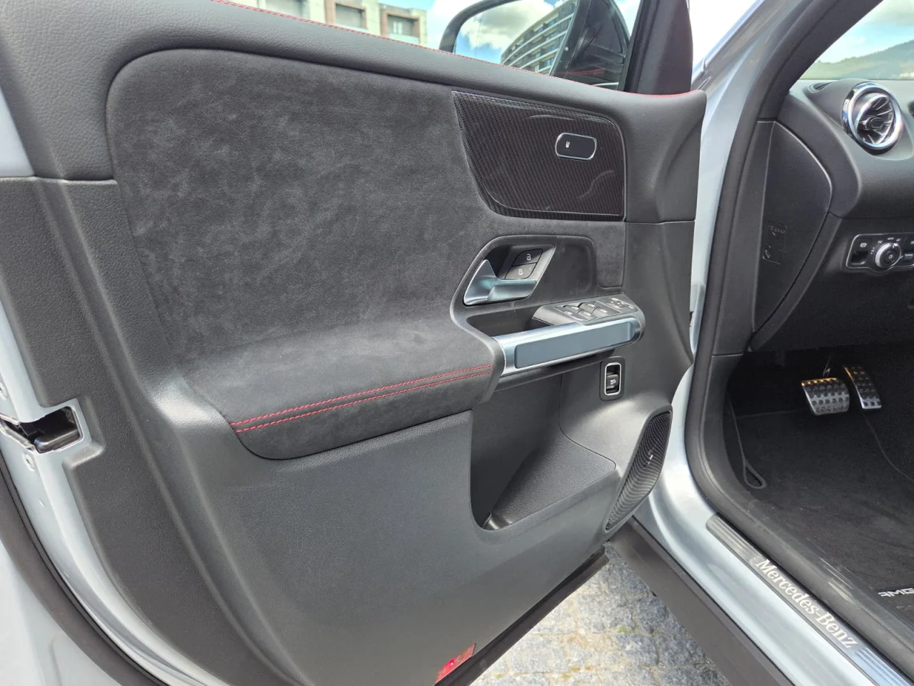 Mercedes Classe GLB 180d AMG Premium 7 Lugares 8