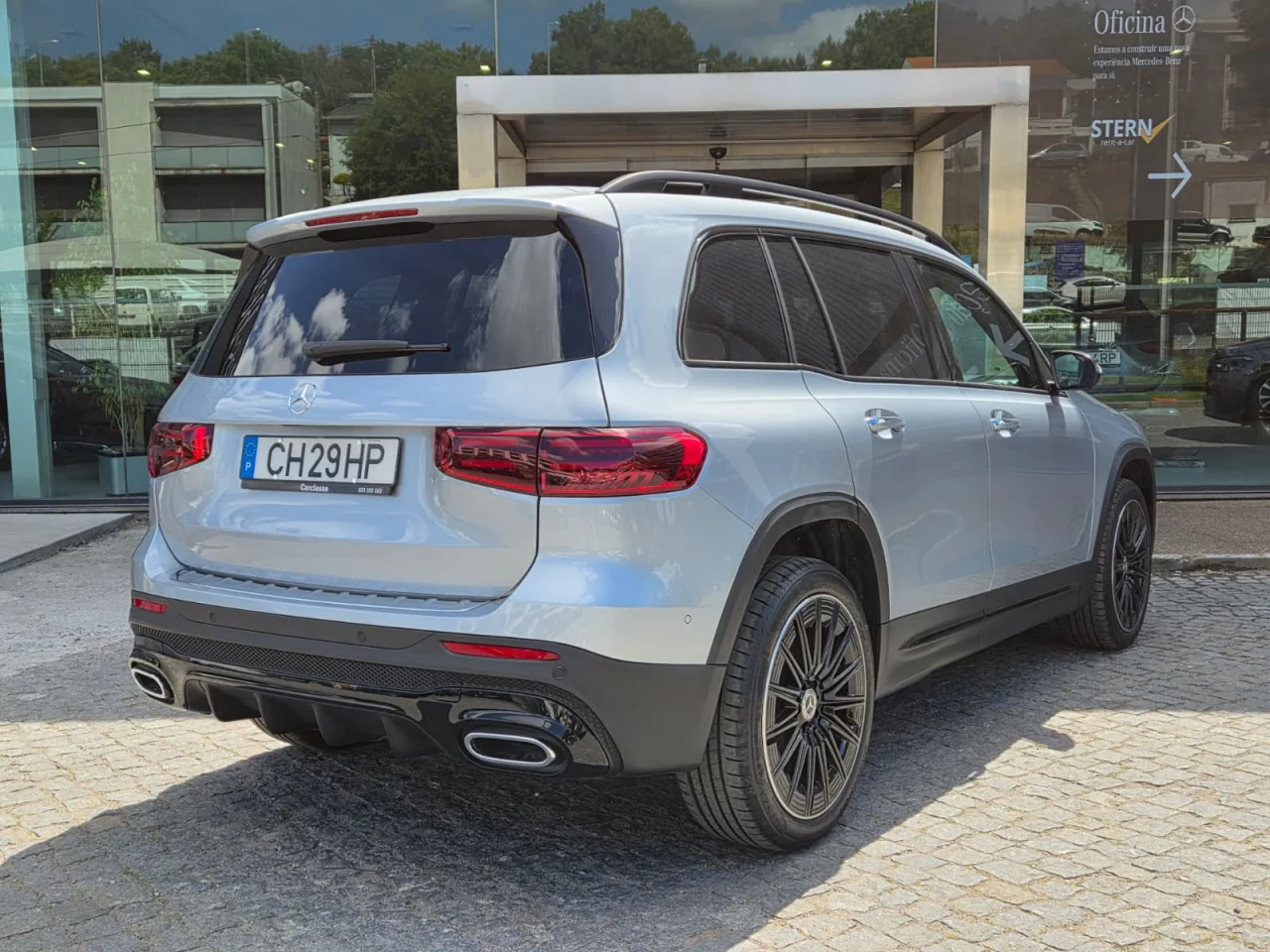 Mercedes Classe GLB 180d AMG Premium 7 Lugares 14