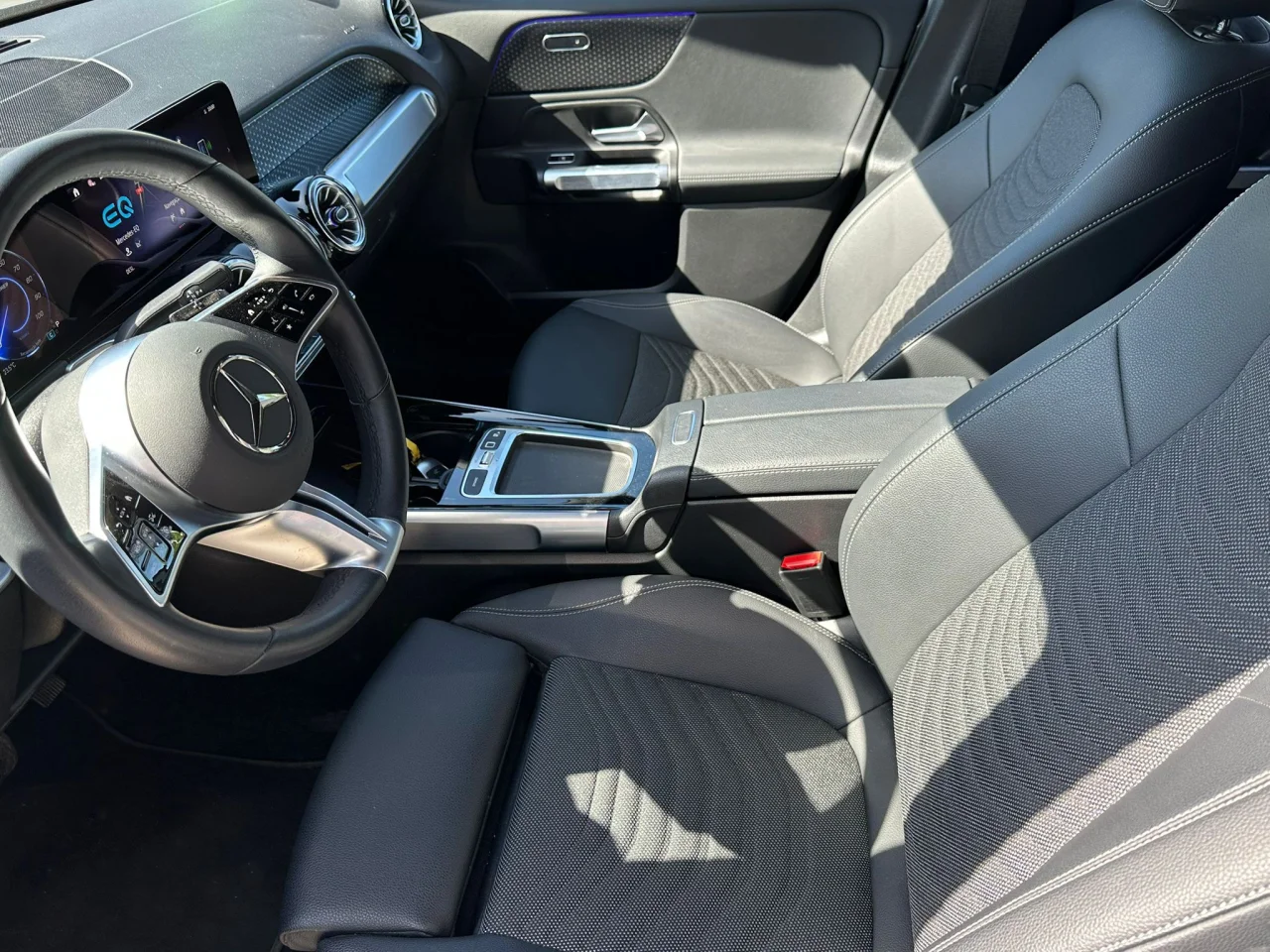 Mercedes Classe EQB 250+ Progressive Advanced Plus 7 Lugares 2