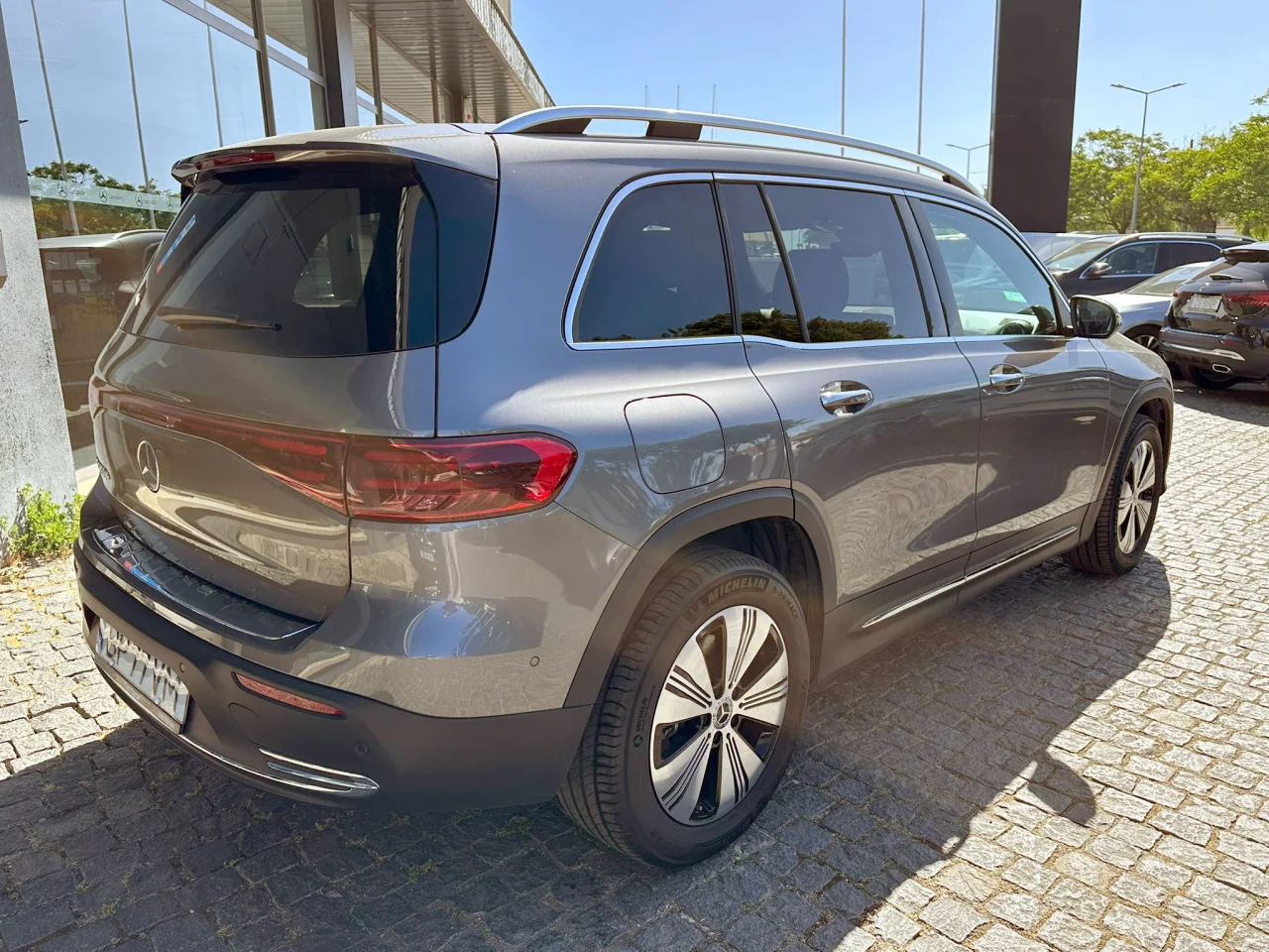 Mercedes Classe EQB 250+ Progressive Advanced Plus 7 Lugares 8