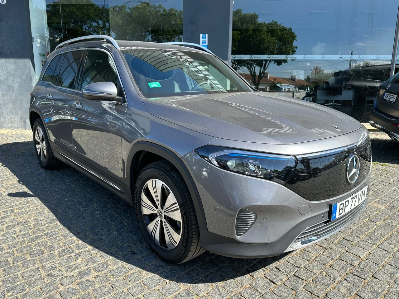 Mercedes Classe EQB 250+ Progressive Advanced Plus 7 Lugares 10