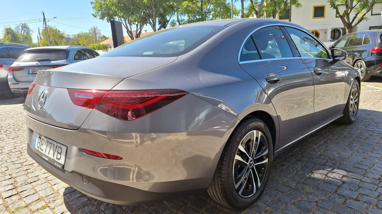 Mercedes Classe CLA 180d Coupé 5