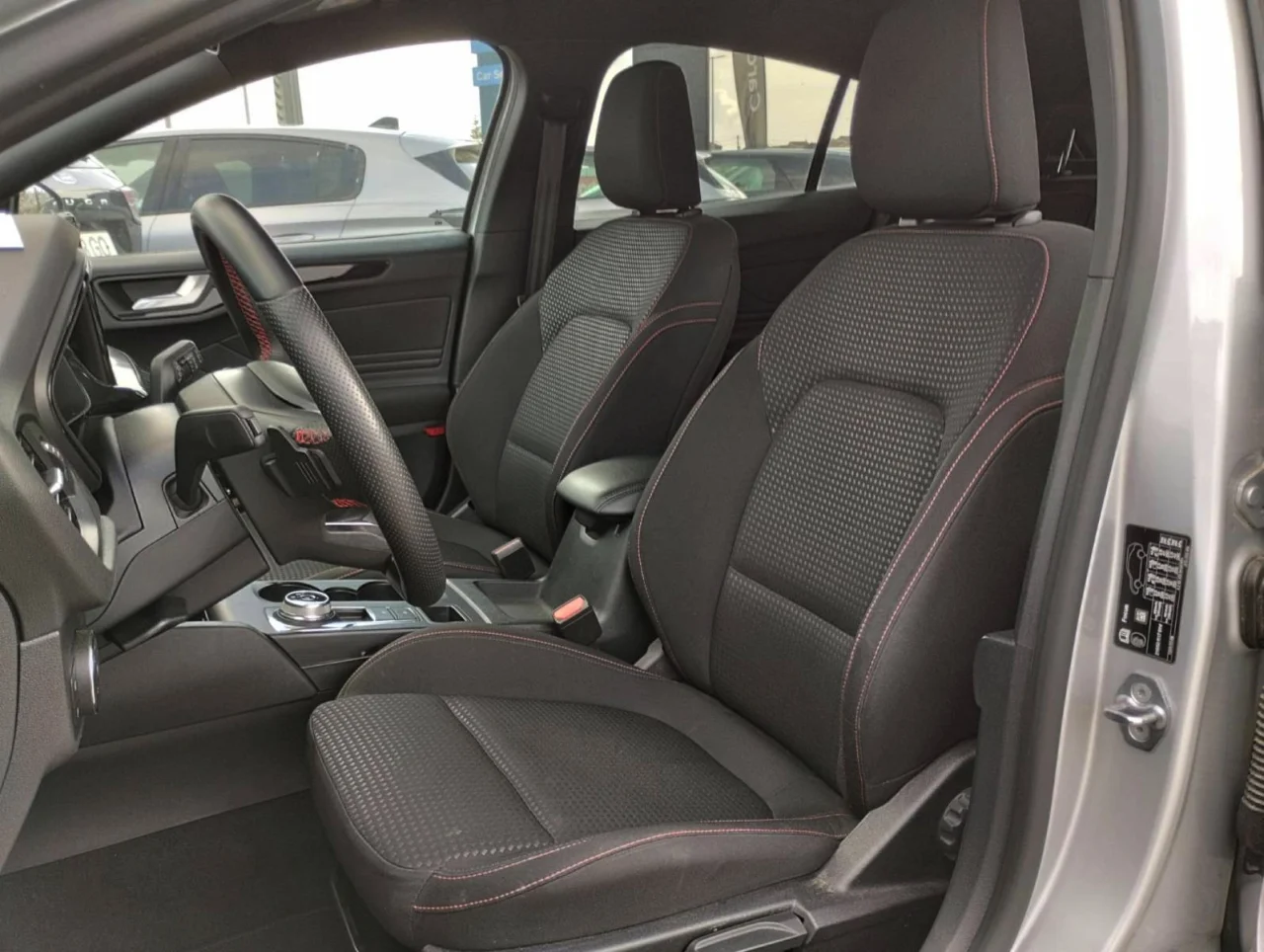Ford Focus St Line 1.5 Ecoblue - Caixa Automática 3