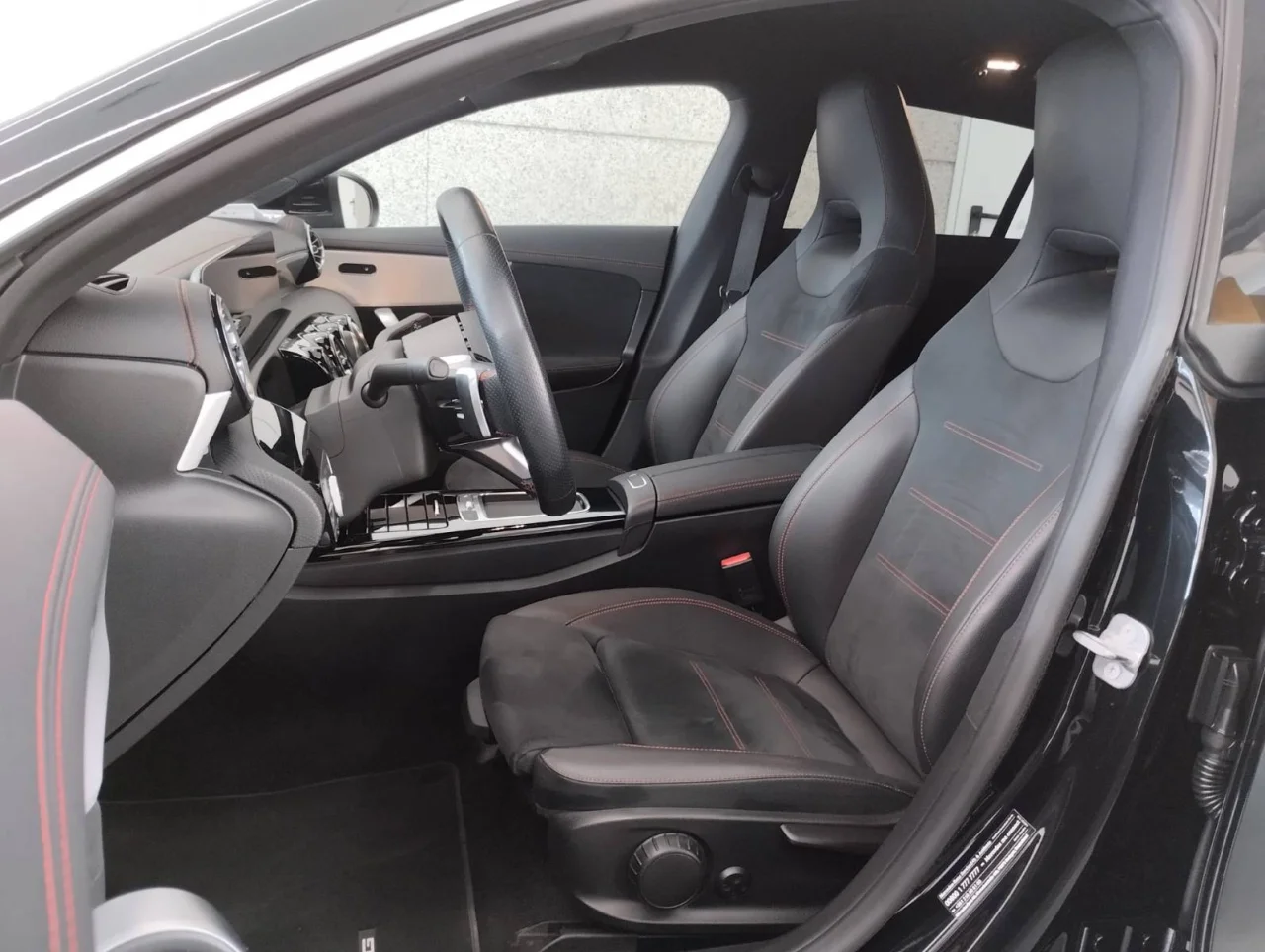 Mercedes Classe CLA 180d Shooting Brake AMG Advanced Plus 4