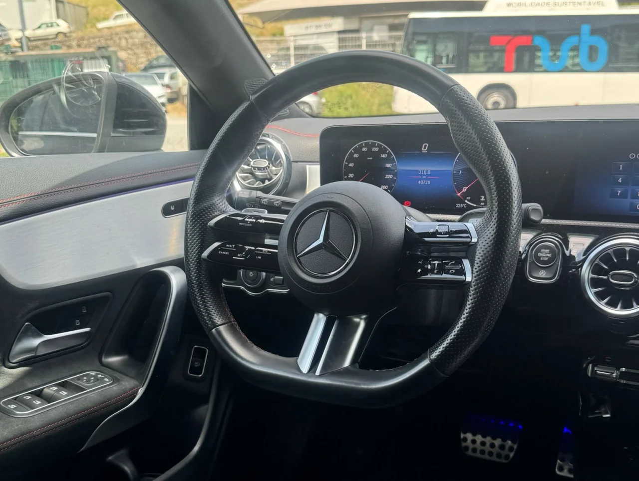 Mercedes Classe CLA 180d Shooting Brake AMG Advanced Plus 2