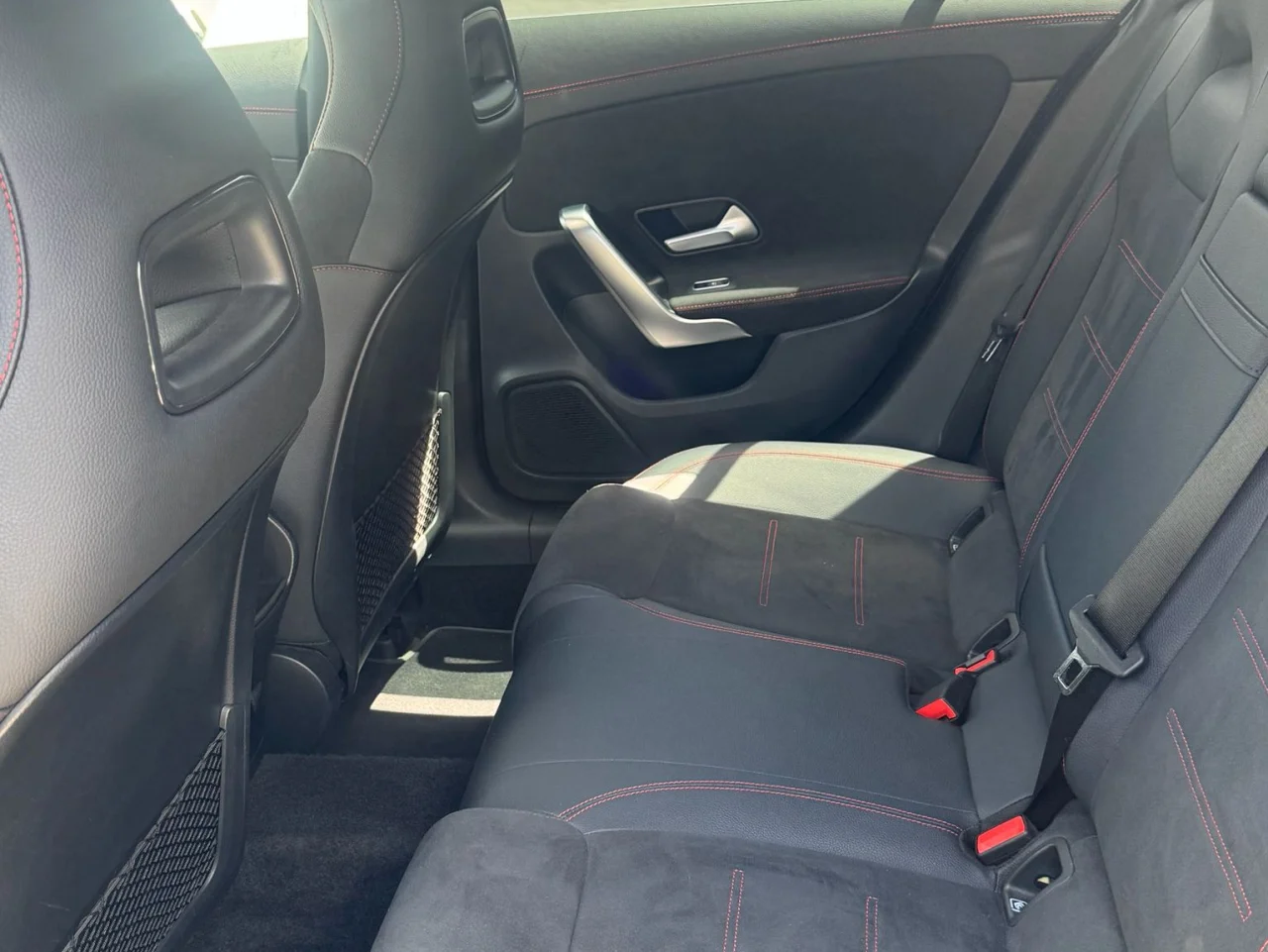 Mercedes Classe CLA 180d Shooting Brake AMG Advanced Plus 4
