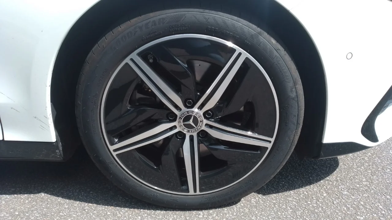 Mercedes Classe CLA 250+ Shooting Brake AMG 8