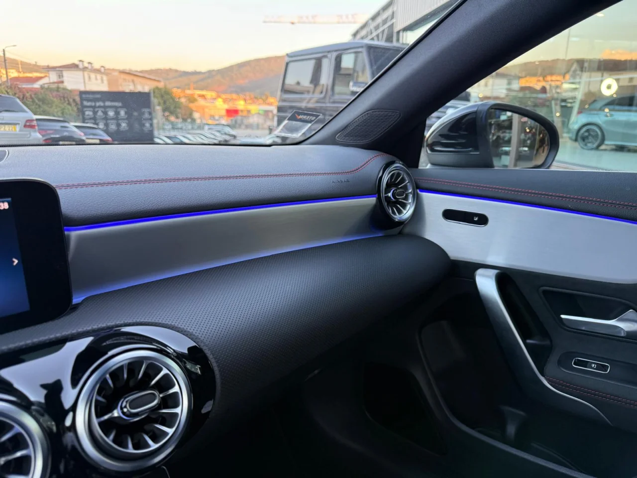 Mercedes Classe CLA 180d Shooting Brake AMG Premium 4