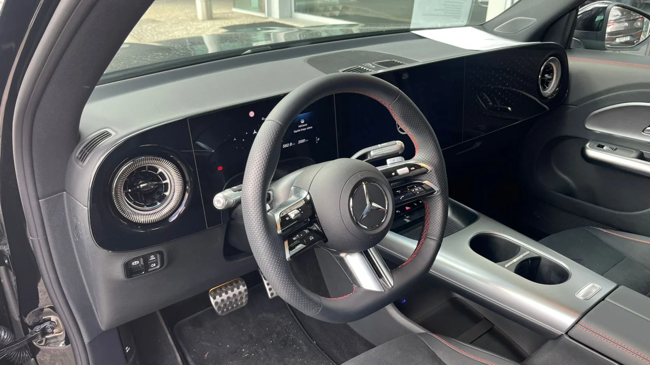 Mercedes Classe GLB 250+ AMG 7 Lugares 1