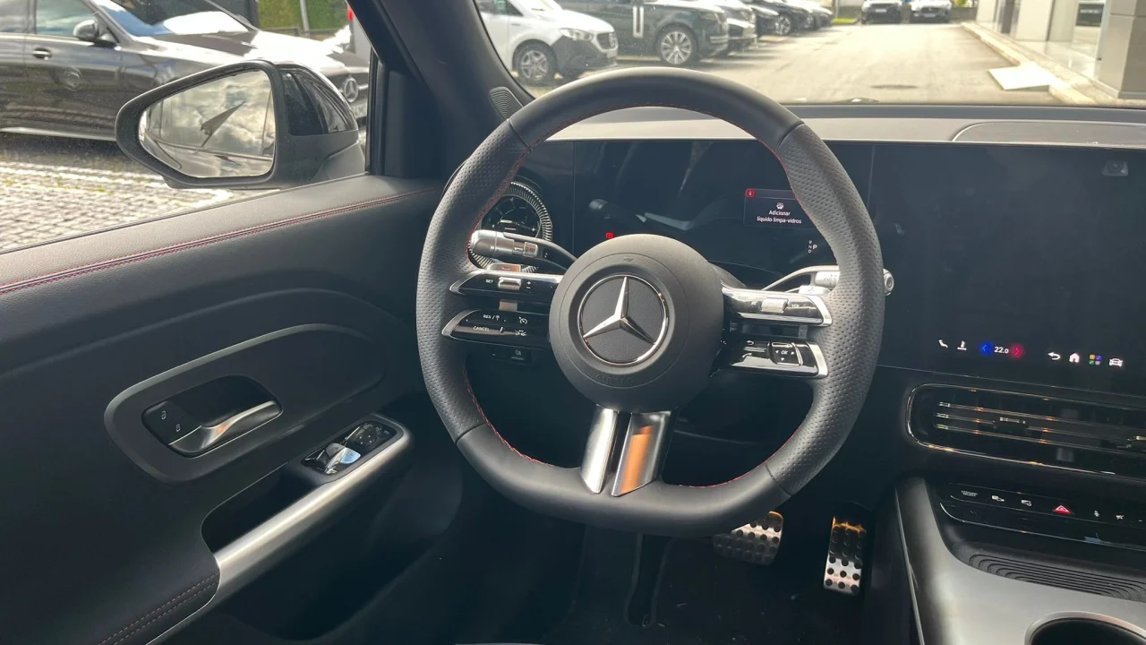Mercedes Classe GLB 250+ AMG 7 Lugares 3