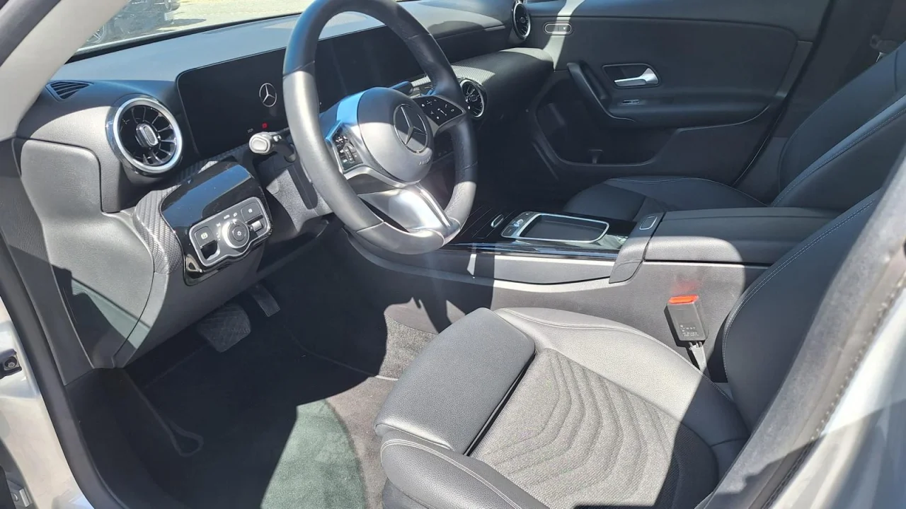 Mercedes Classe CLA 180d Shooting Brake Advanced 1