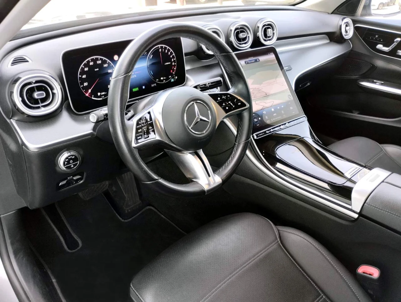 Mercedes Classe C 300e Avantgarde Advanced Plus Limousine 1