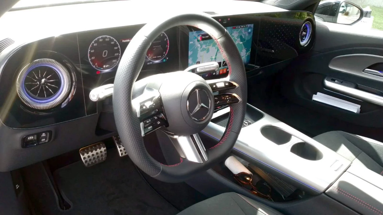 Mercedes Classe CLA 220 AMG Coupé 1