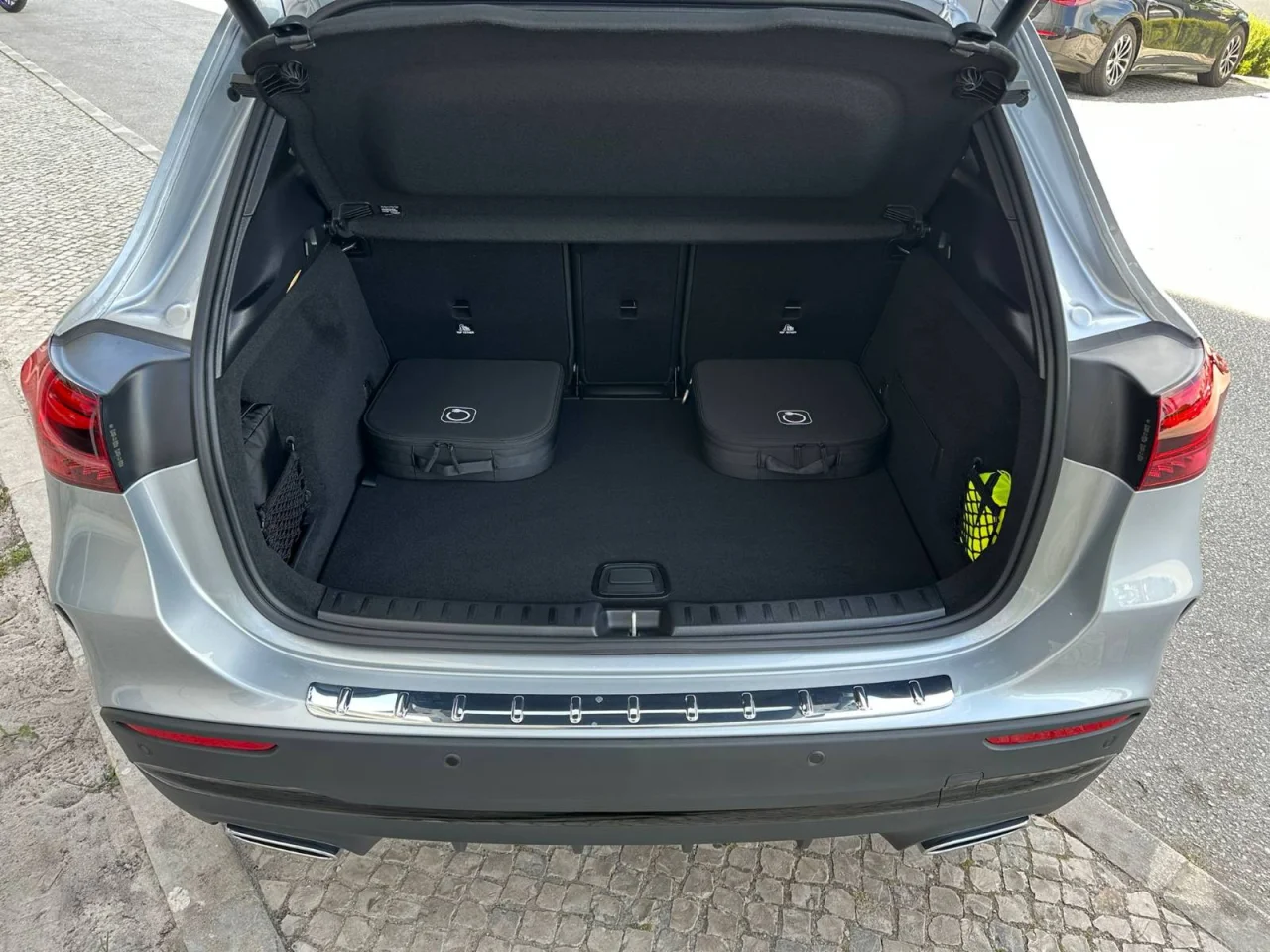 Mercedes Classe GLA 250e AMG 8