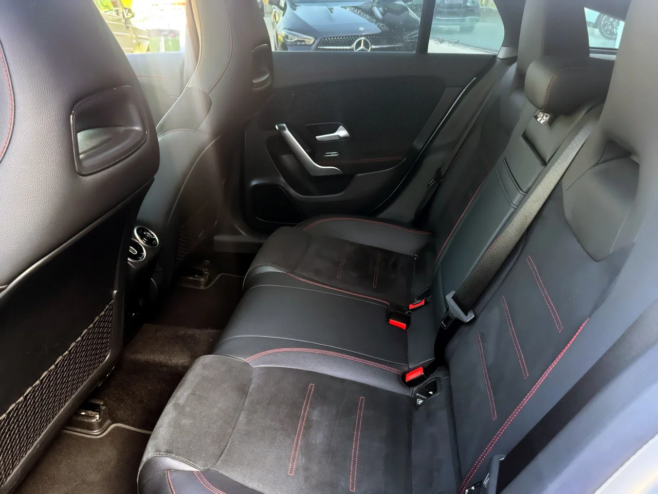 Mercedes CLA 180d Shooting Brake AMG Premium Plus 5