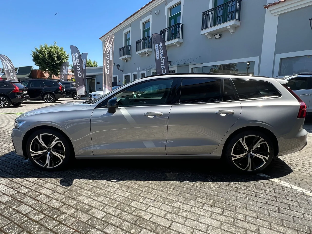 Volvo V60 B4  Plus Dark 6