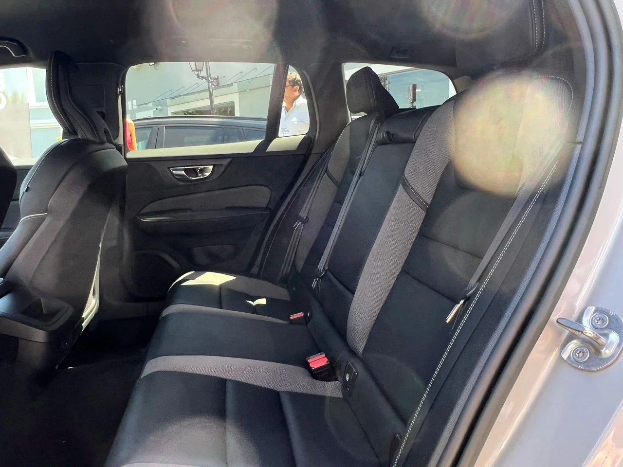 Volvo V60 B4  Plus Dark 11