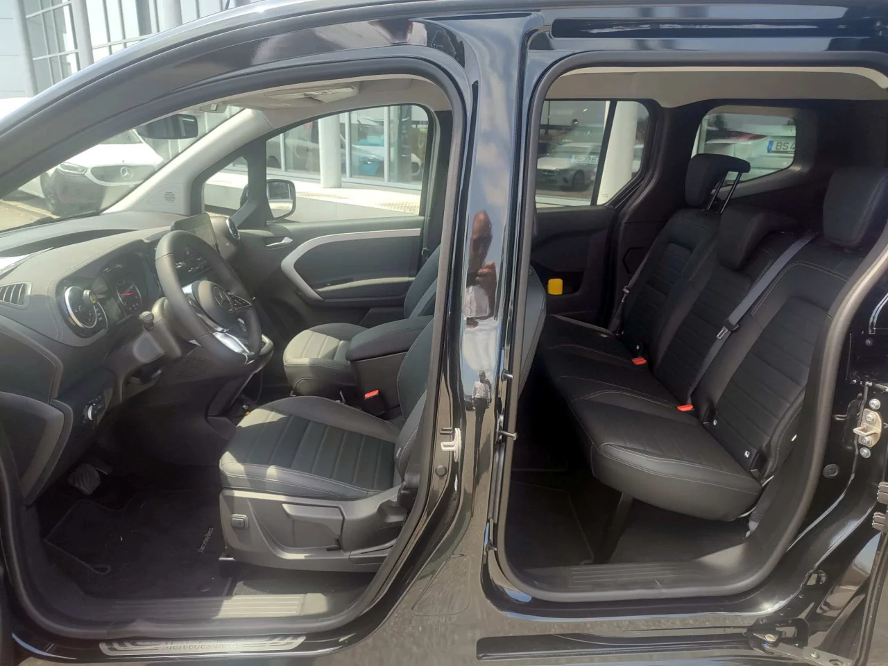 Mercedes Classe T 180d Tourer Progressive - Caixa Automática 5