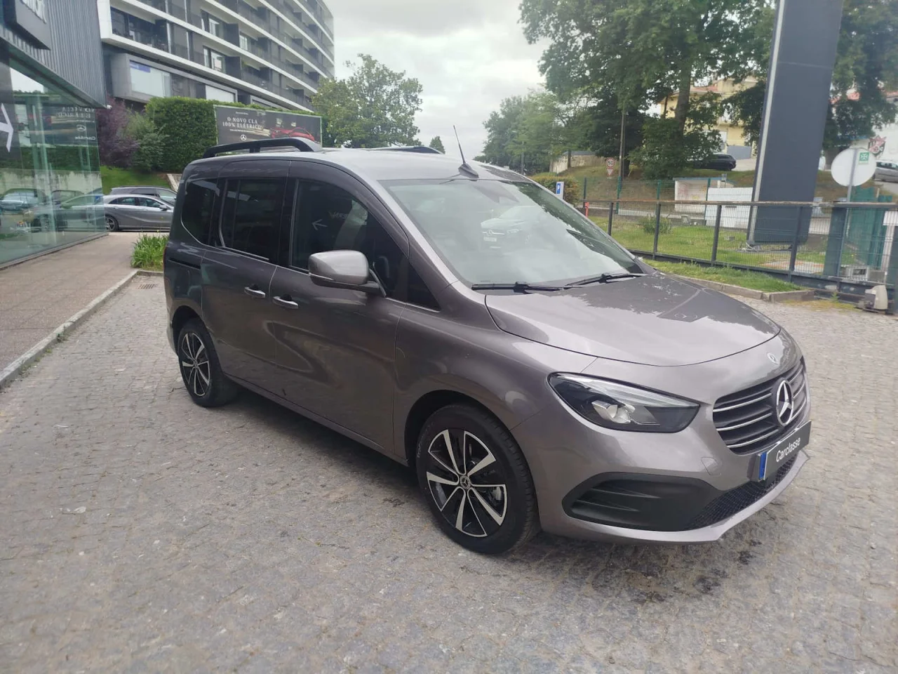 Mercedes Classe T 180d Progressive - Caixa Automática 7