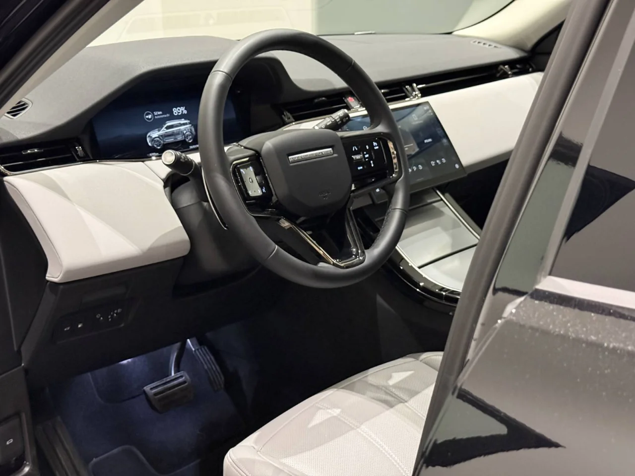 Land Rover Range Rover Evoque 1.5 P270e AWD S Auto 1
