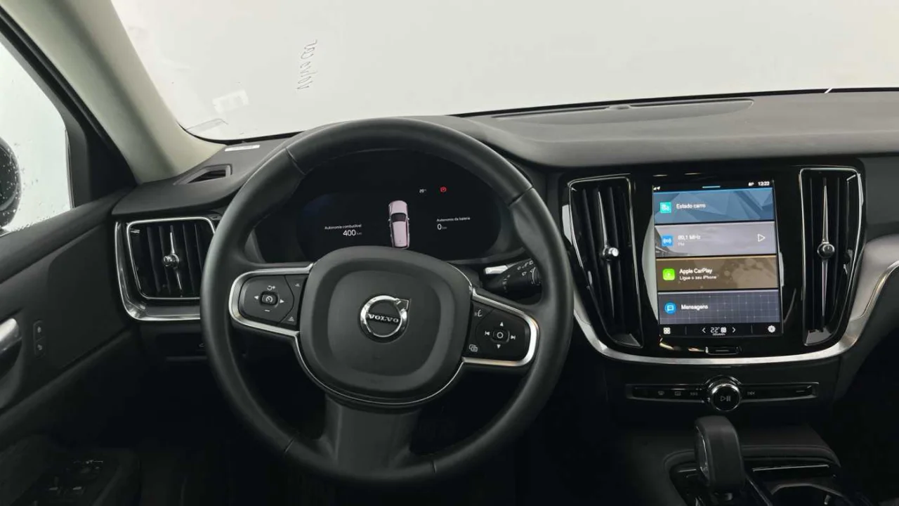 Volvo V60 T6 Core PHEV 1