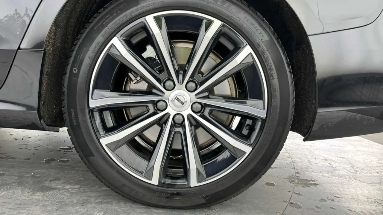 Volvo V60 T6 Core PHEV 3