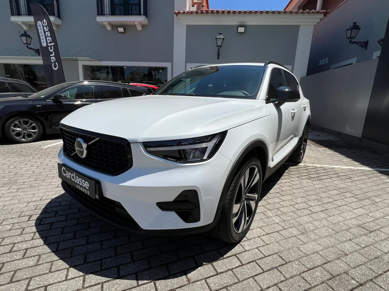 Volvo XC40 Plus Dark Auto 10