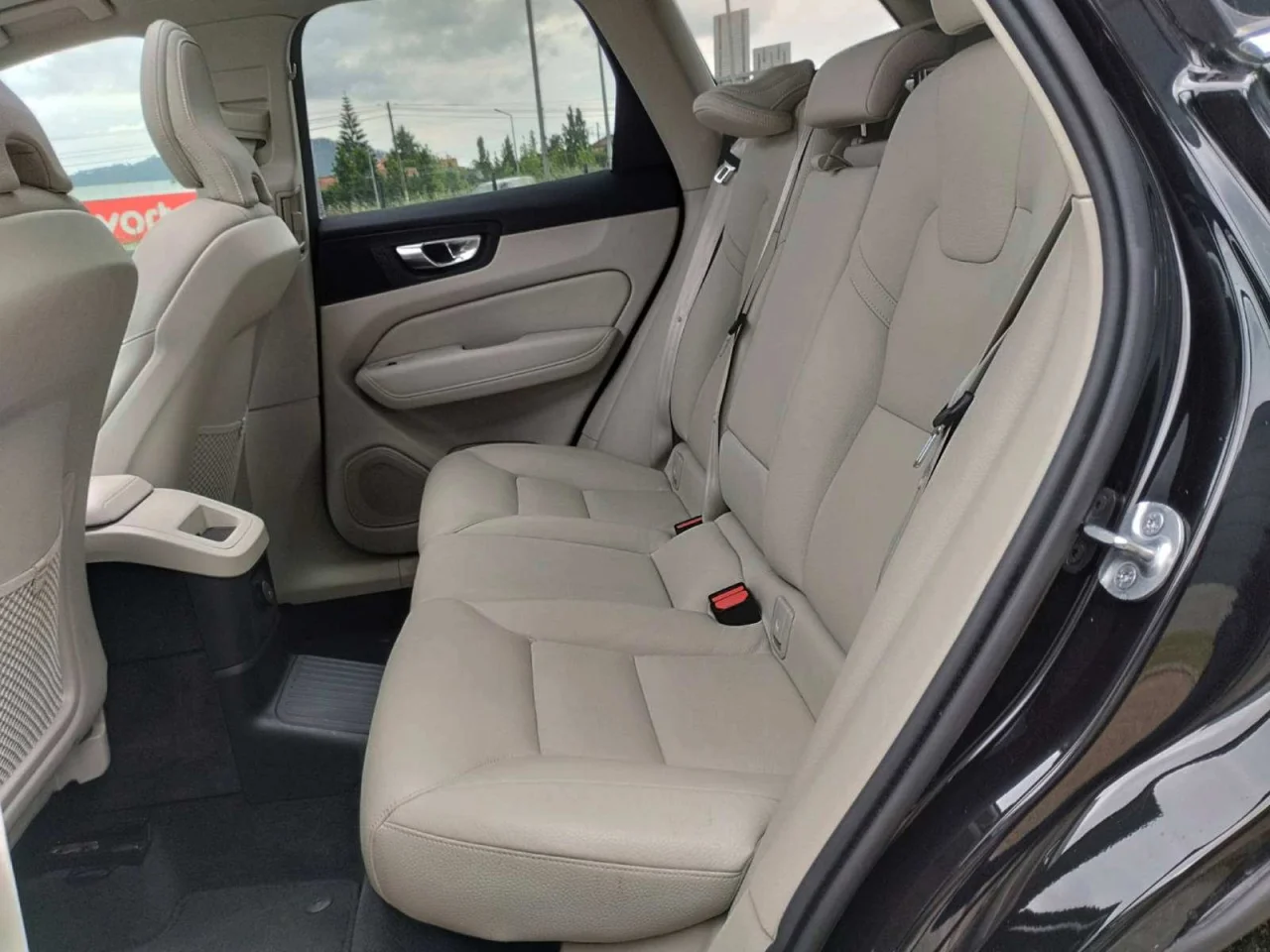 Volvo XC60 Plus Bright 6