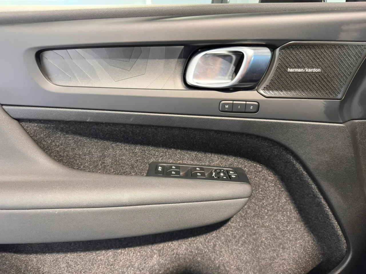 Volvo C40 Recharge Extended Range Utlimate 252cv 9