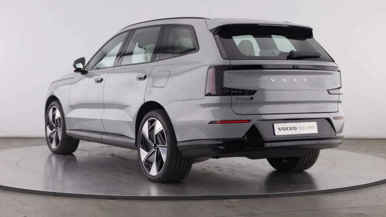 Volvo EX90 Twin Motor Ultra AWD 408cv 4
