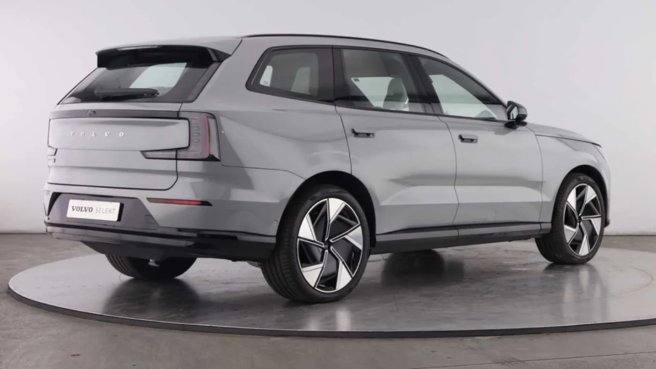 Volvo EX90 Twin Motor Ultra AWD 408cv 8