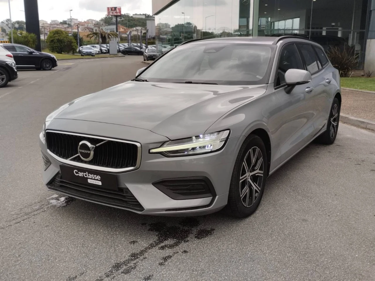 Volvo V60 Momentum