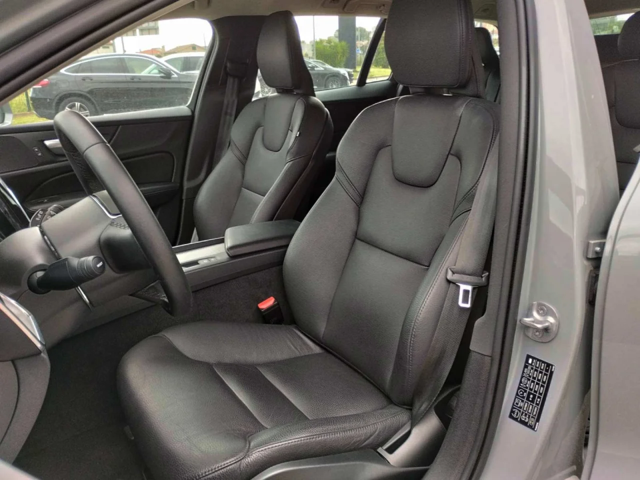 Volvo V60 Momentum 5