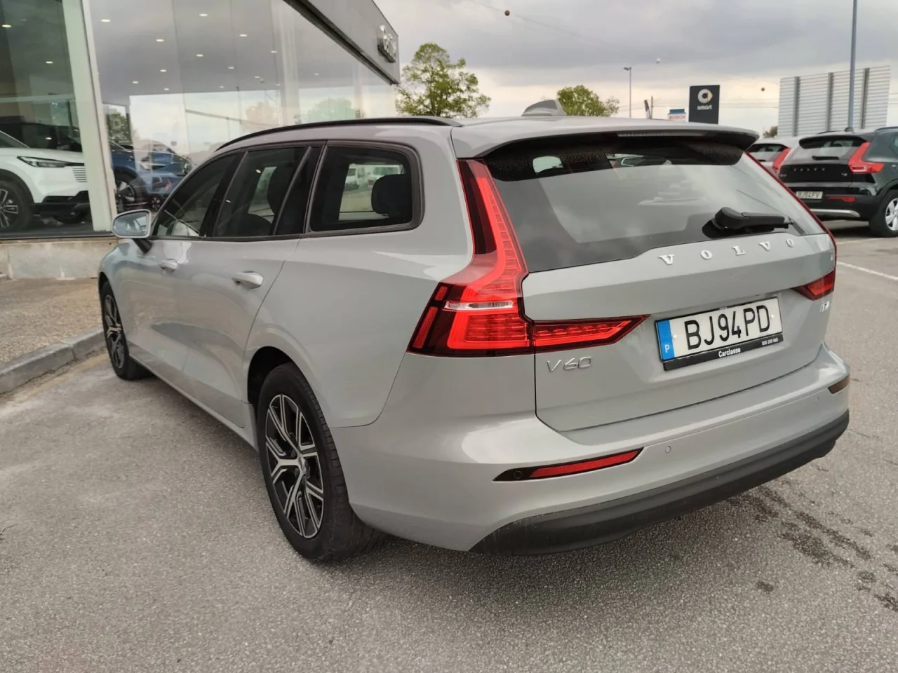 Volvo V60 Momentum 10