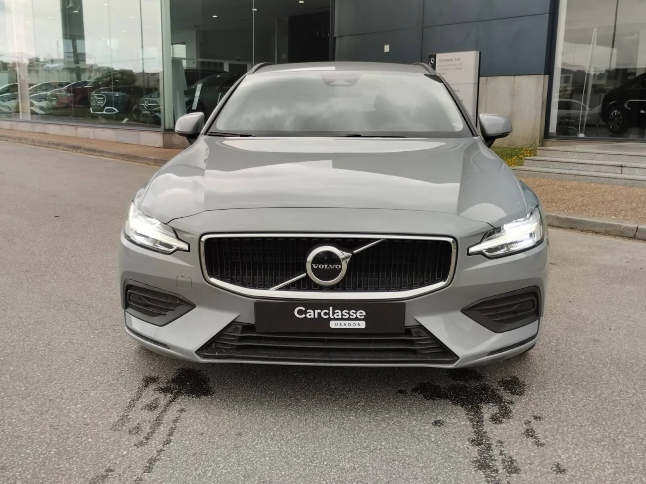 Volvo V60 Momentum 12