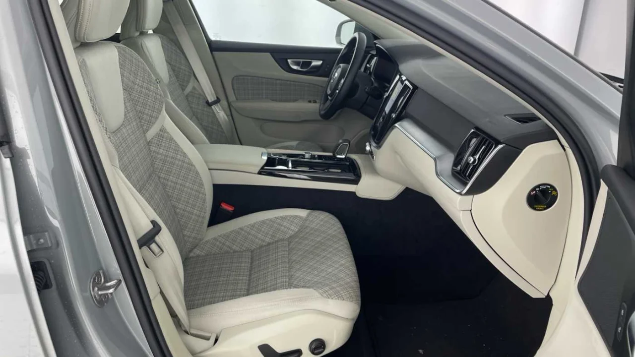 Volvo V60 T6 Core 3